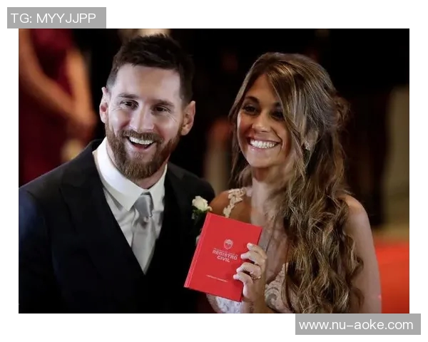 最美球星太太齐聚绿茵场演绎浪漫与激情的足球盛宴