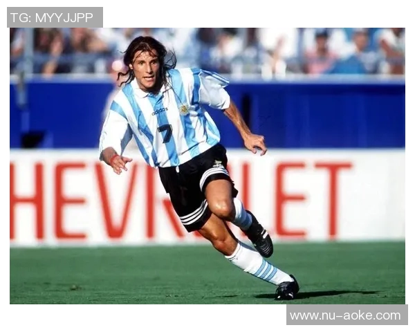 足球世界杯历届球星风采盘点 谁是最具影响力的传奇人物